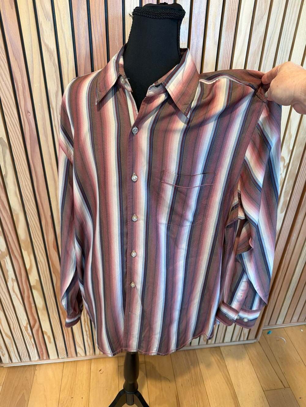 Tommy Bahama Men's Striped Silk Blend Long Sleeve Button-Down Shirt